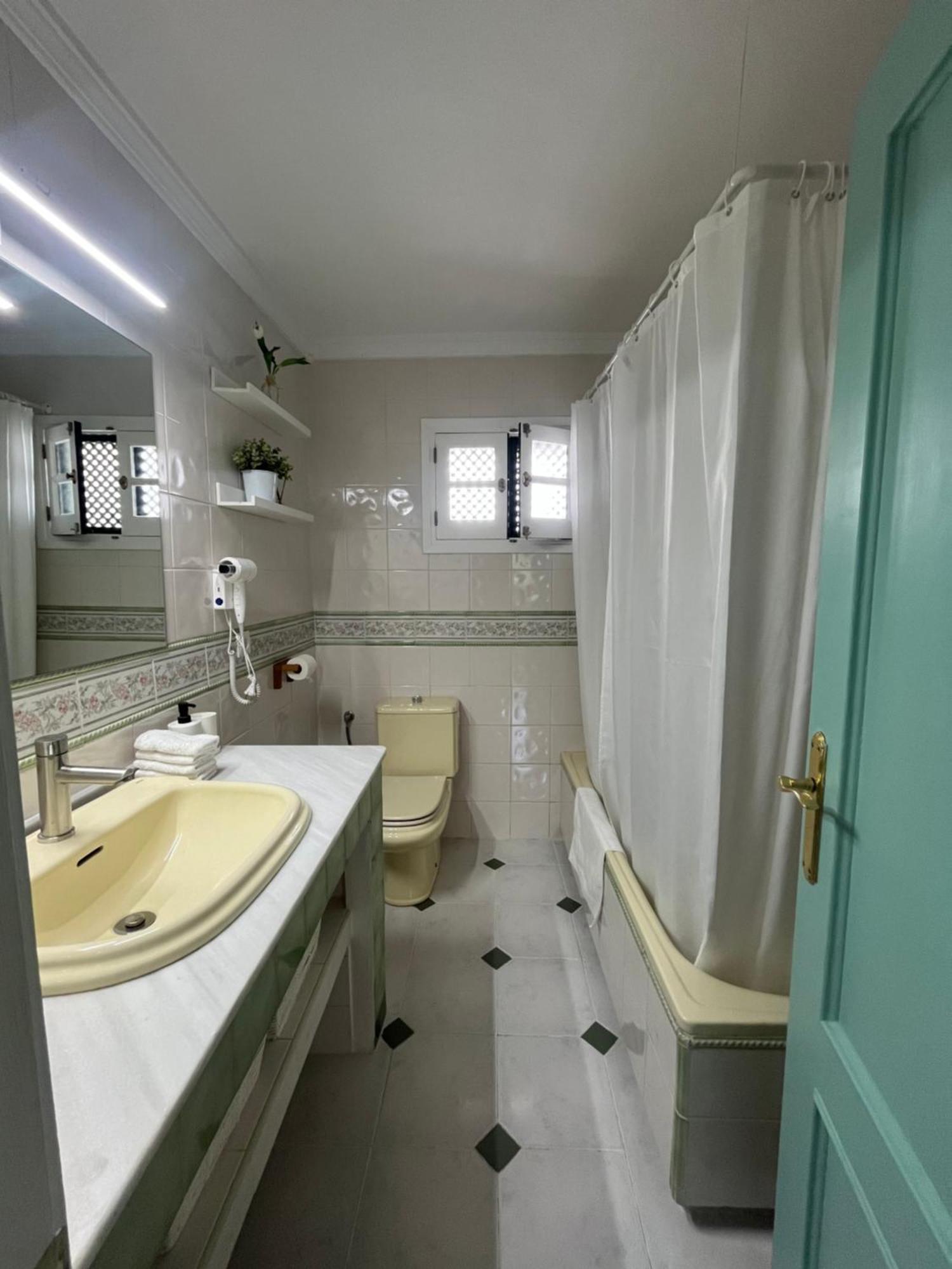 Casa Del Leon Villa Istán Екстериор снимка